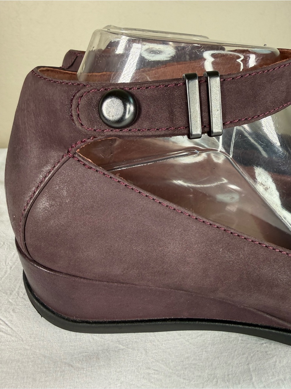 Dansko Shaylee Waterproof Leather Wedge Pumps Muted Fig Color Size 39 EUC - Picture 8 of 16